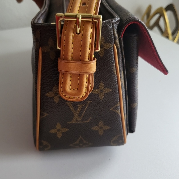 Louis Vuitton Viva Cite MM Shoulder Bag - Picture 6 of 17